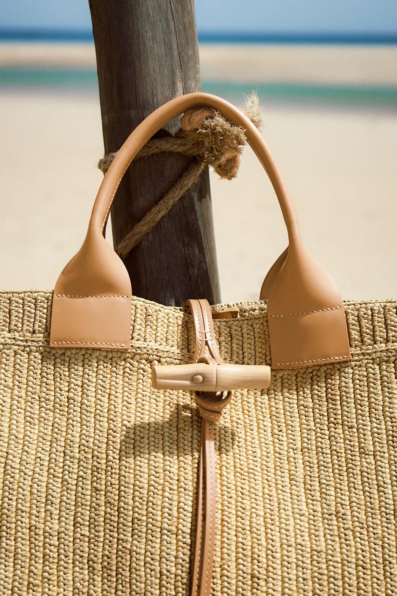 LONGCHAMP_STEFFL_SS26_STILL LIFE_CAMPAIGN_CATCH THE PARISIAN WAVE_12