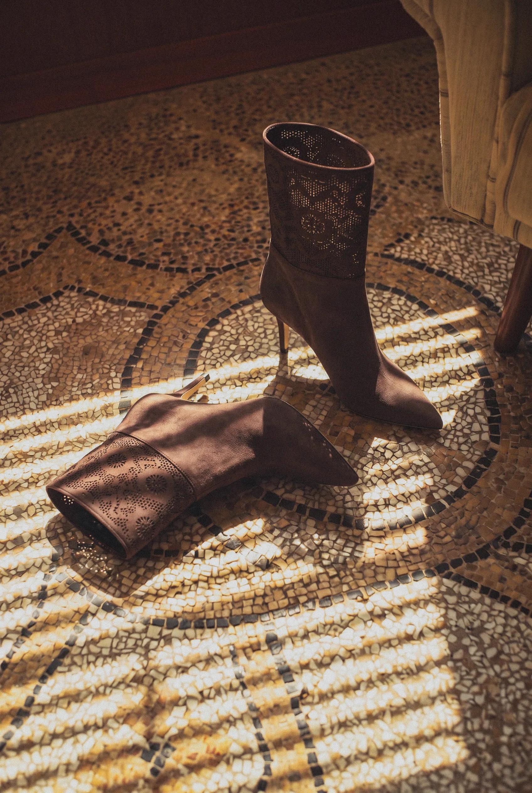 ARTEANA_STEFFL_THALIA 75 BOOTIE EBANO_LIFESTYLE 1
